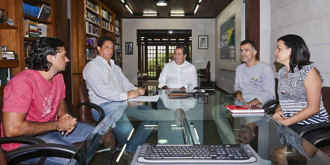 Governador e superintendente do Dnit discutem ações preventivas para BR-364