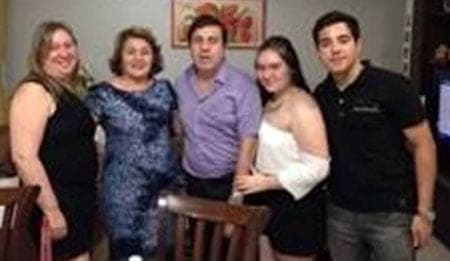 Mariazinha Leitão comemorando seu aniversário com a família