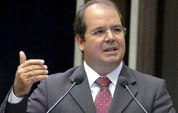 Deputados estaduais reúnem-se com governador Tião Viana