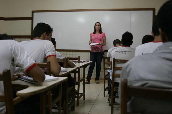 Governo divulga lista dos aprovados para o cargo de professor temporário