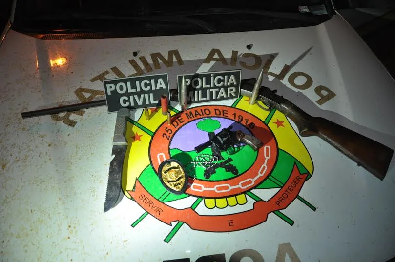 Armas e munições das Forças Armadas são apreendidas no bairro Airton Sena