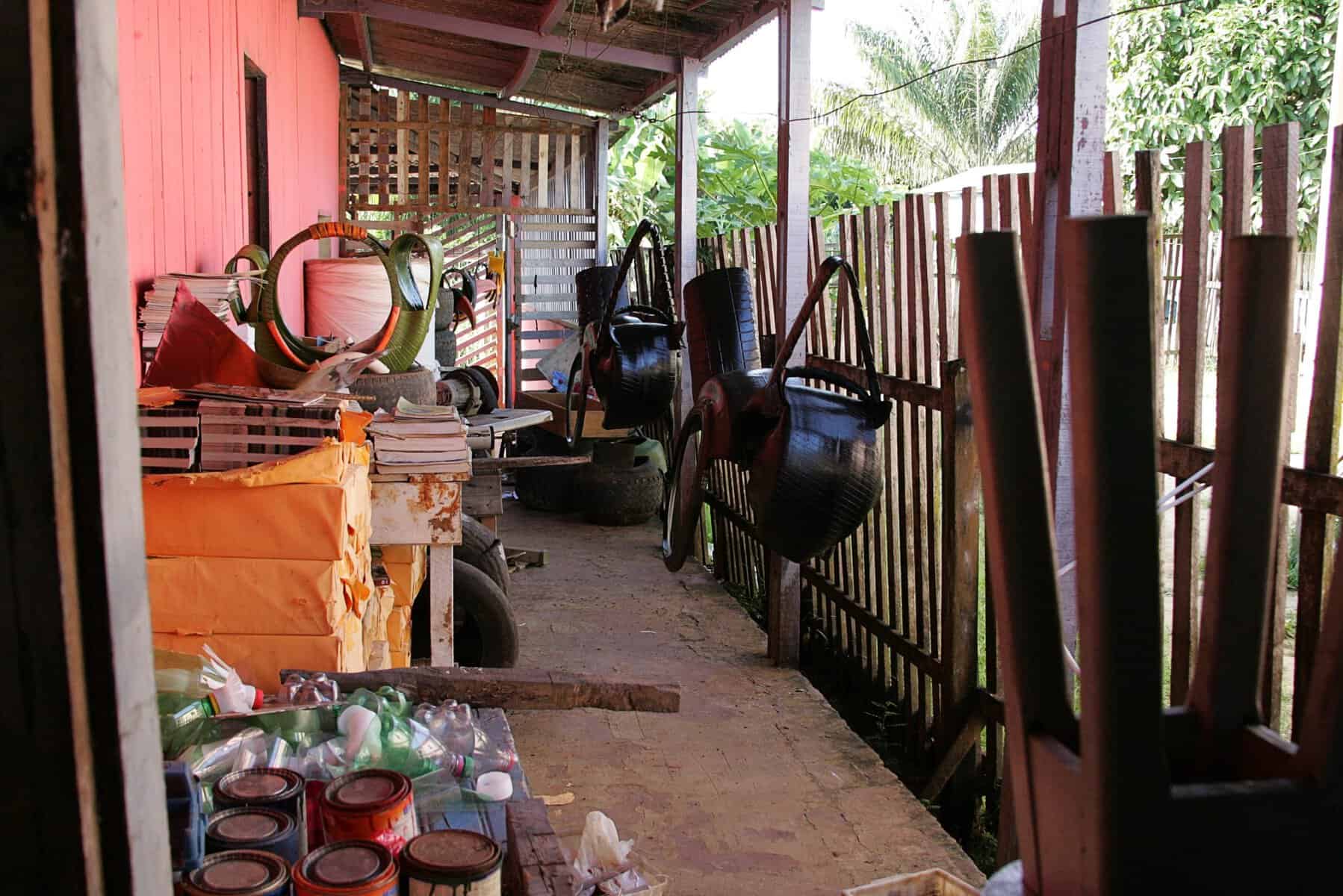 Acreano improvisa com materiais que iriam para o lixo 8 CASS - casa de apoio e saúde do seringueiro - OL (8)