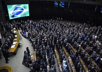 Deputados federais acreanos assumem mandato e prometem empenho pelo Estado