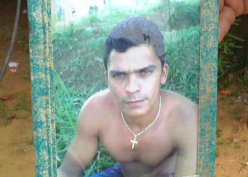 Enteado mata padrasto com cinco tiros de espingarda em Cruzeiro do Sul