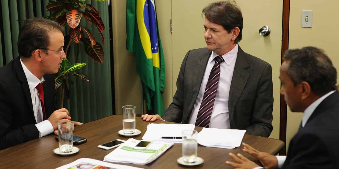 Deputados buscam recursos para construção de novas escolas