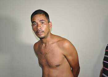 Filho chega em casa embriagado e ameaça o próprio pai