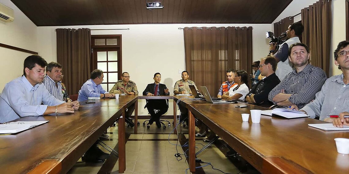 Monitoramento dos rios Acre e Madeira não aponta risco de cheias 1 Órgãos de governo têm feito o monitoramento constantemente