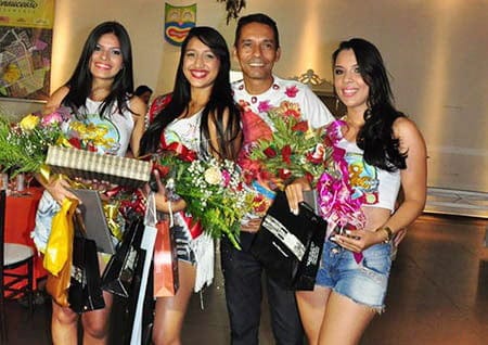 O colunista social movimentou a sociedade de Rio Branco com a 26ª Feijoada do Theodoro no Afa Jardim com a escolha da Musa do Carnaval e o primeiro grito de carnaval.