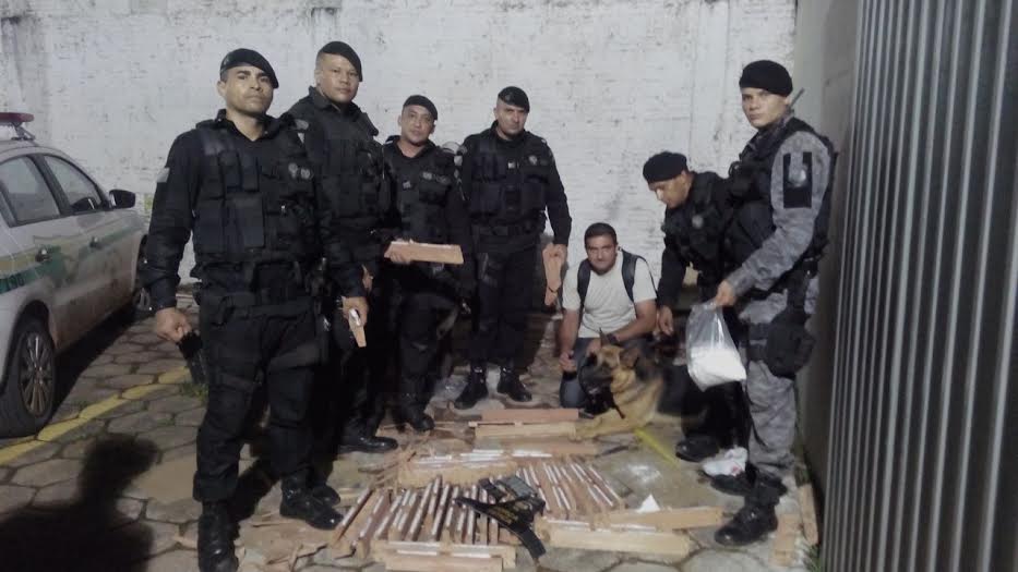 Polícia prende jovem com 10 kg de cocaína (5)