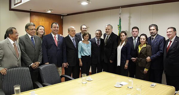 Cameli cobra do Ministério das Comunicações soluções para telefonia móvel na Região Norte