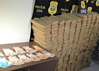 Polícia prende três com quase 300 quilos de droga e dinheiro