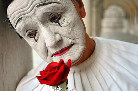 Produtos e serviços de Carnaval estão 7,42% mais caros este ano que em 2014