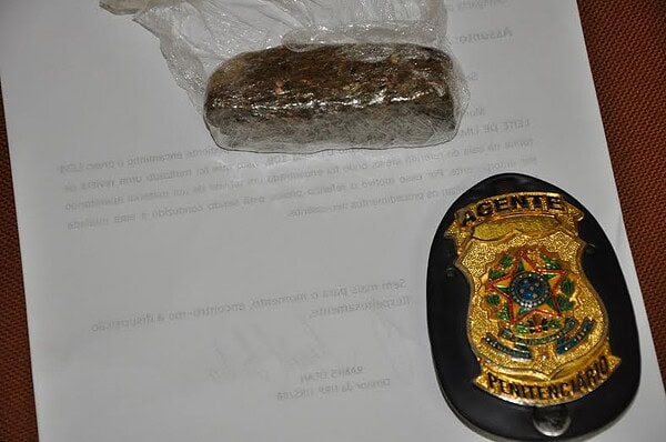 Agentes do Iapen encontram droga dentro do presídio
