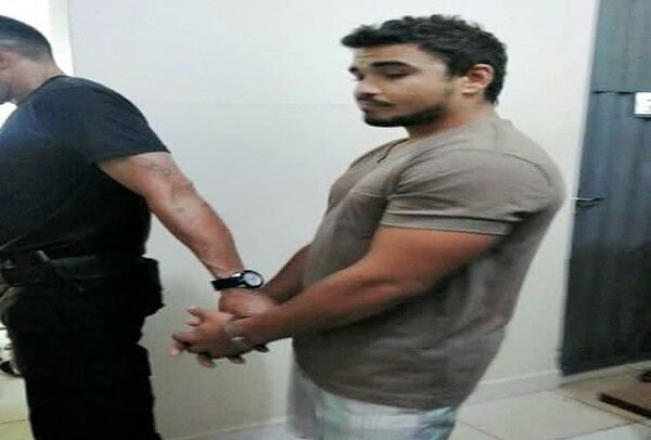 Cantor Hangell é libertado após passar 3 meses preso por agressão a estudante