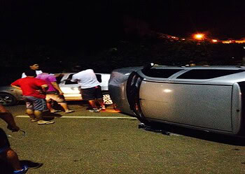 Capotamento no canal da maternidade deixa mãe e filho feridos