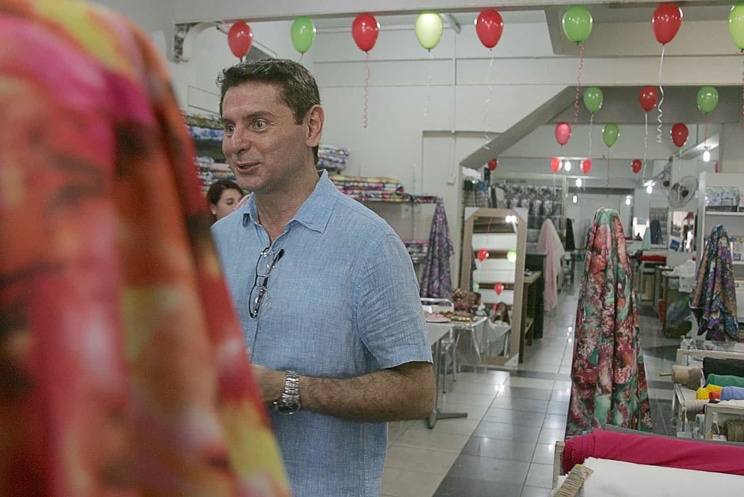 Comércio sente os efeitos da cheia histórica do Rio Acre 3 Proprietário da Casa Natal, Alberto Felício Abrahão. (Foto: Odair Leal/ A GAZETA)