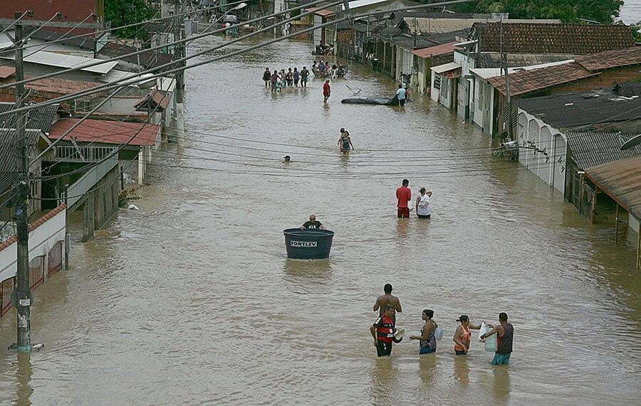 Confira imagens de alguns pontos atingidos pela cheia nesta quarta-feira