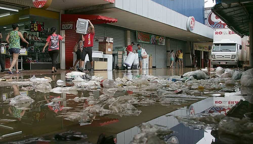 Rio Acre começa a dar sinais de vazante