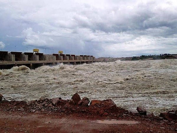Agência Nacional de Águas acusa a Usina de Jirau de agravar inundações