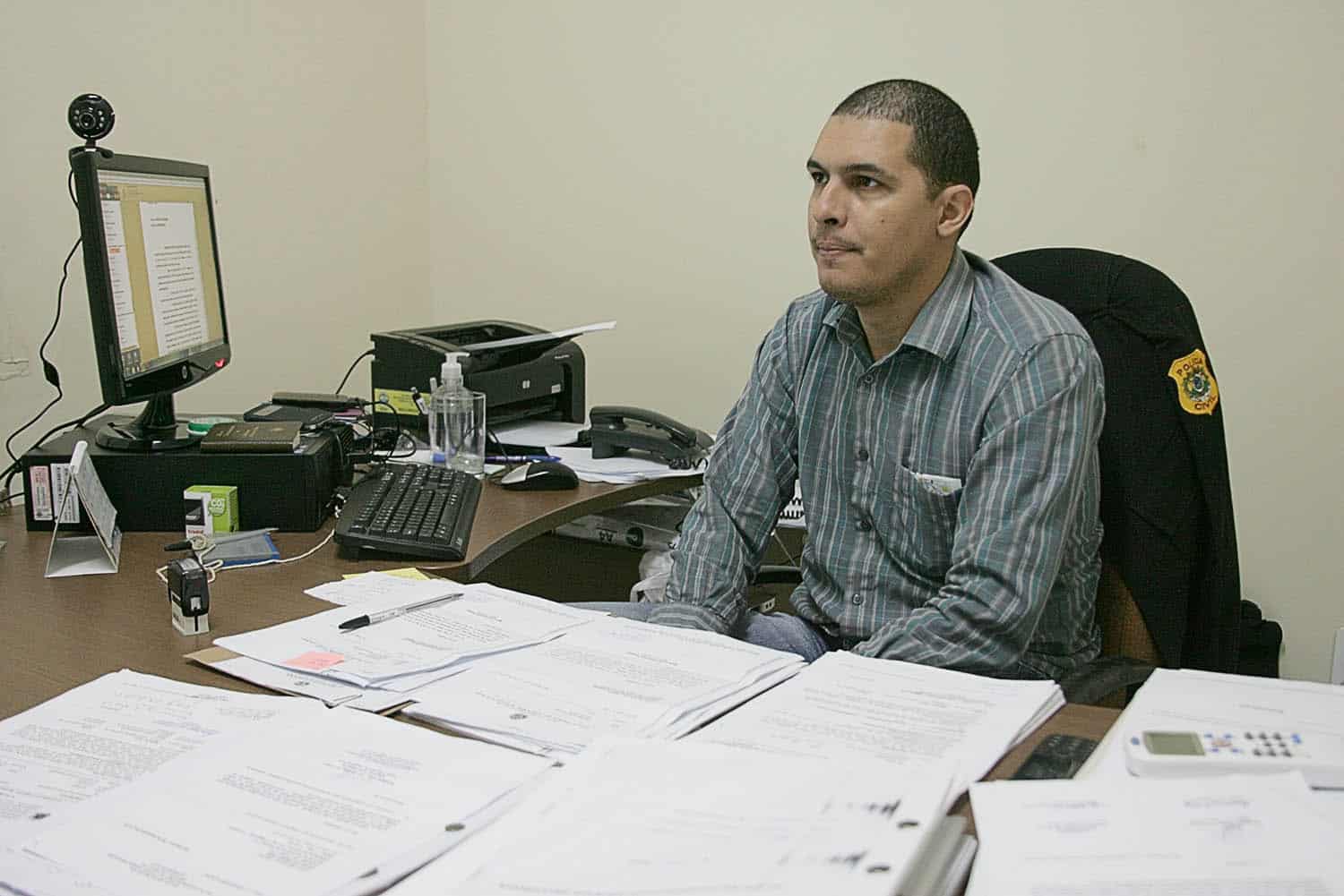 “Meu maior prejuízo foi o fim do sonho da casa própria”, alega vítima de golpe imobiliário 1 O delegado Odilon Neto é o responsável pelas investigações