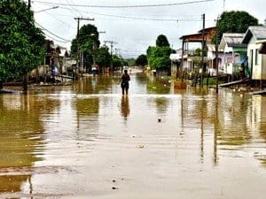 Rio Tarauacá transborda pela décima segunda vez em 5 meses