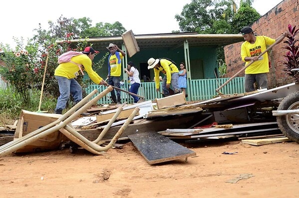 Mais de 100 toneladas de lixo foram recolhidos na operação de limpeza pós-alagação
