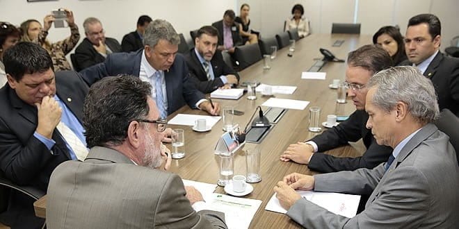 Agricultores afetados com enchente poderão ter acesso a crédito para voltar a produzir 1 Agricultores afetados com enchente poderão ter acesso a crédito para voltar a produzir