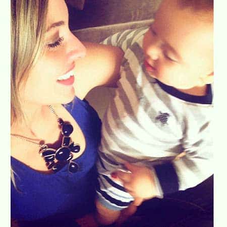 CEGONHA – A blogueira Mariana Tavares está gravidíssima e já exibe uma discreta barriguinha de 4 meses. Para fazer companhia a Lorenzo, uma menina (a Isabelle!) e, claro, trazer muitas felicidades para a mamãe e o papai Ricardo Lima.