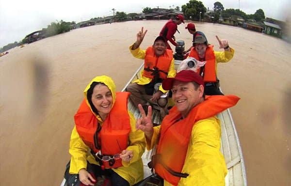 SELFIE - Pra fazer o bem precisamos de sorriso e disposição! Esse grupo comandado pelo fotógrafo Marcos Vicente sabe o que é isso. 
