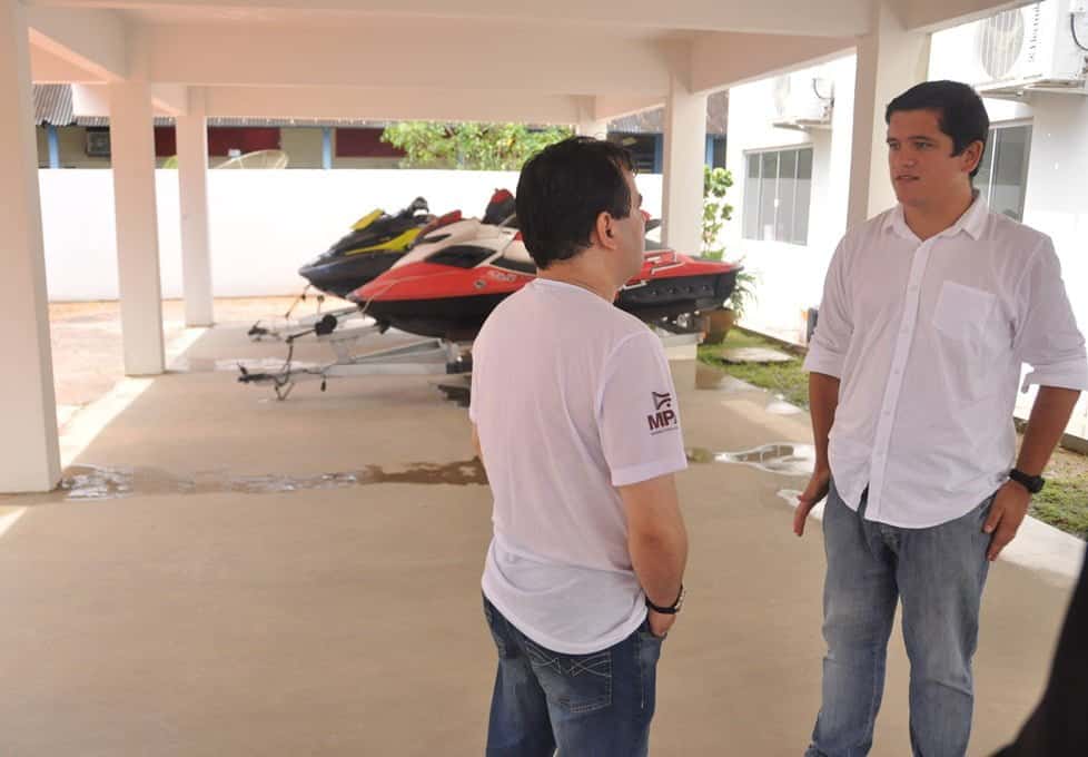 Ministério Público do Acre consegue apreensão de veículos aquáticos 2 Motos aquáticas e lanchas causaram perturbação do sossego alheio e desobediência