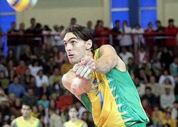 Giba, ex-jogador de vôlei, faz palestra na Ufac