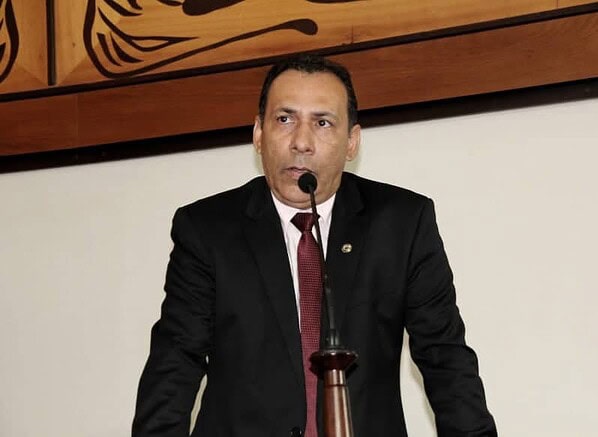 Heitor Júnior comemora liberação para novo medicamento para hepatite C