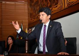 Deputado destaca a realização de cirurgias por equipe do Instituto de Traumatologia e Ortopedia, no Acre