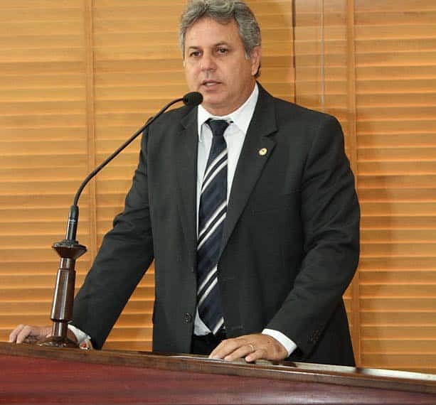 Lourival Marques anuncia regulamentação de outorga para uso de recursos hídricos no Estado