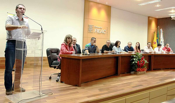 “É um pacto de todos nós”, diz prefeito em audiência pública sobre o Plano de Mobilidade Urbana de Rio Branco