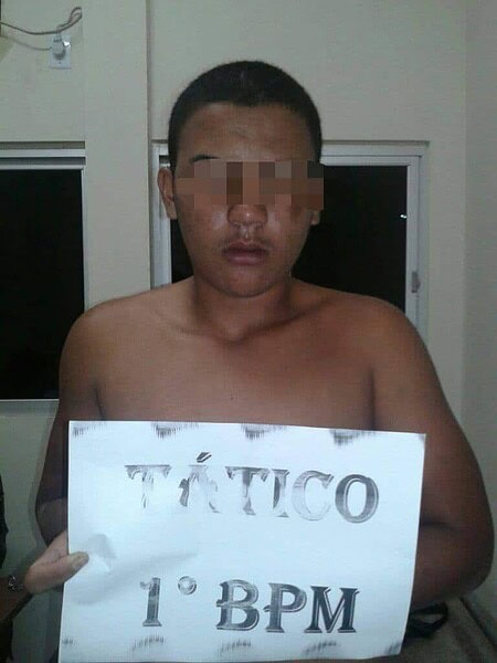 Menor de 16 anos é apreendido com 105 pedras de Crack