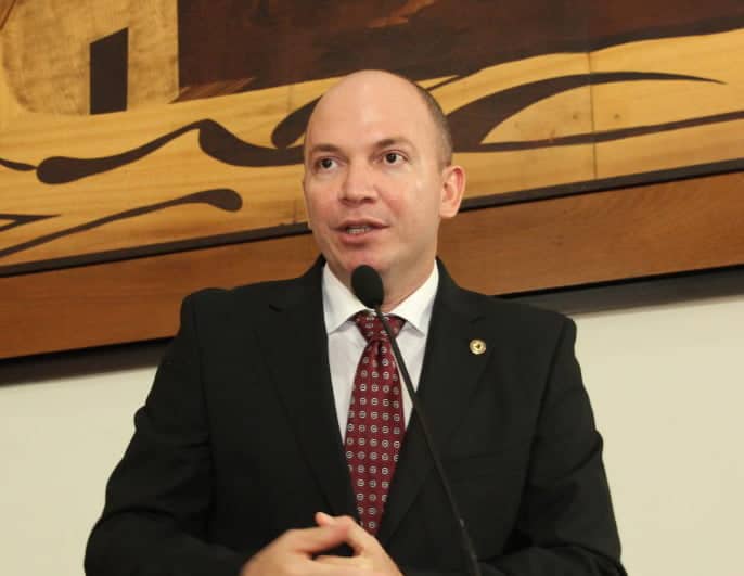 Deputado estadual Ghelen Diniz (PP)
