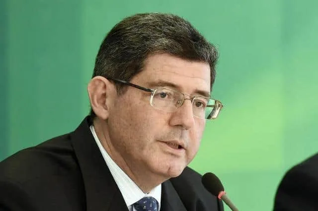 Mudanças na terceirização não vão gerar aumento na carga tributária, diz Levy