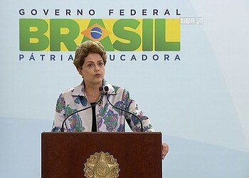 Dilma diz que redes sociais têm sido palco de discriminação e preconceito