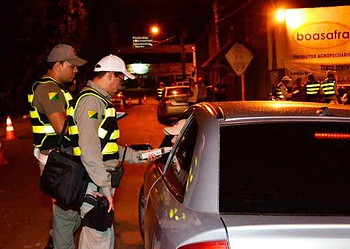 Deputado do Acre cria projeto de lei que assegura porte de arma para agentes de trânsito