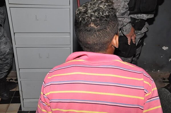 Adolescente de 17 anos tenta matar outro da mesma idade com escopeta