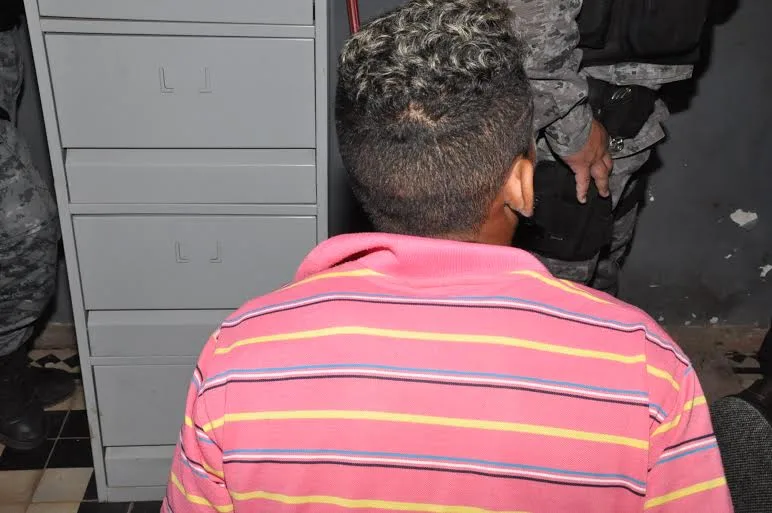 Adolescente de 17 anos tenta matar outro da mesma idade com escopeta 1 Adolescente de 17 anos tenta matar outro da mesma idade com escopeta