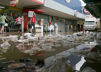 Empresários estimam que comércio vai voltar à normalidade, em 45 dias