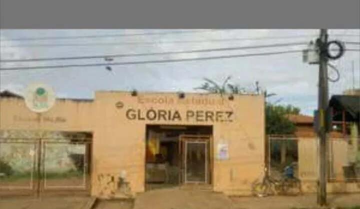Criminosos invadem escola no Xavier Maia