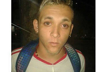 Jovem é preso por corrupção de menores