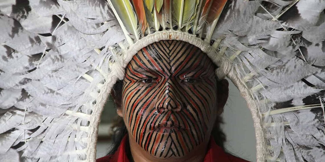 Peças dos Yawanawás são apresentadas na coleção da Cavalera no principal evento de moda do país