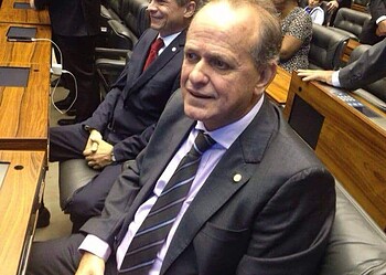 “Sou a favor da terceirização. Voto por convicção”, diz César Messias