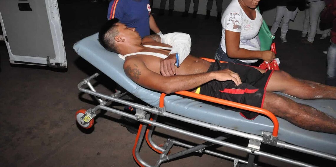 Homem é atingindo por dois disparos no Bairro Vila Acre