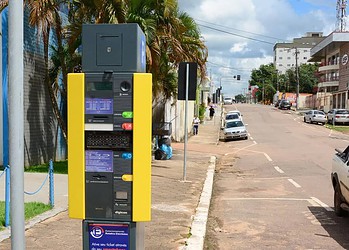 Rbtrans implanta 2ª fase do estacionamento rotativo em 100% do Centro de Rio Branco