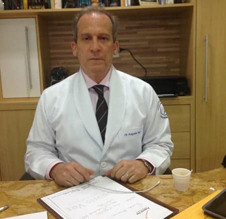 Renomado cirurgião plástico, Augusto Vaz, bisturi de ouro, aportou na terrinha nesta segunda e cumpre extensa agenda de consultas e cirurgias para deixar a mulherada mais bonita e dar continuidade aos protocolos de tratamento. Quer ficar mais bonita e com total segurança? Então se liga e agenda com o melhor cirurgião do circuito pelo nº 3223-4381.